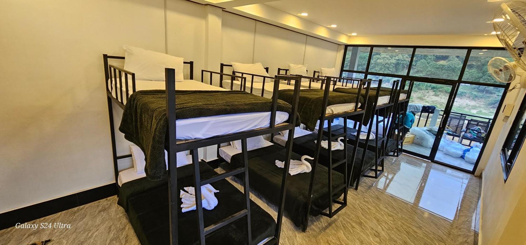 Inn Riverside Hostel Pb Muang Pakbèng Extérieur photo