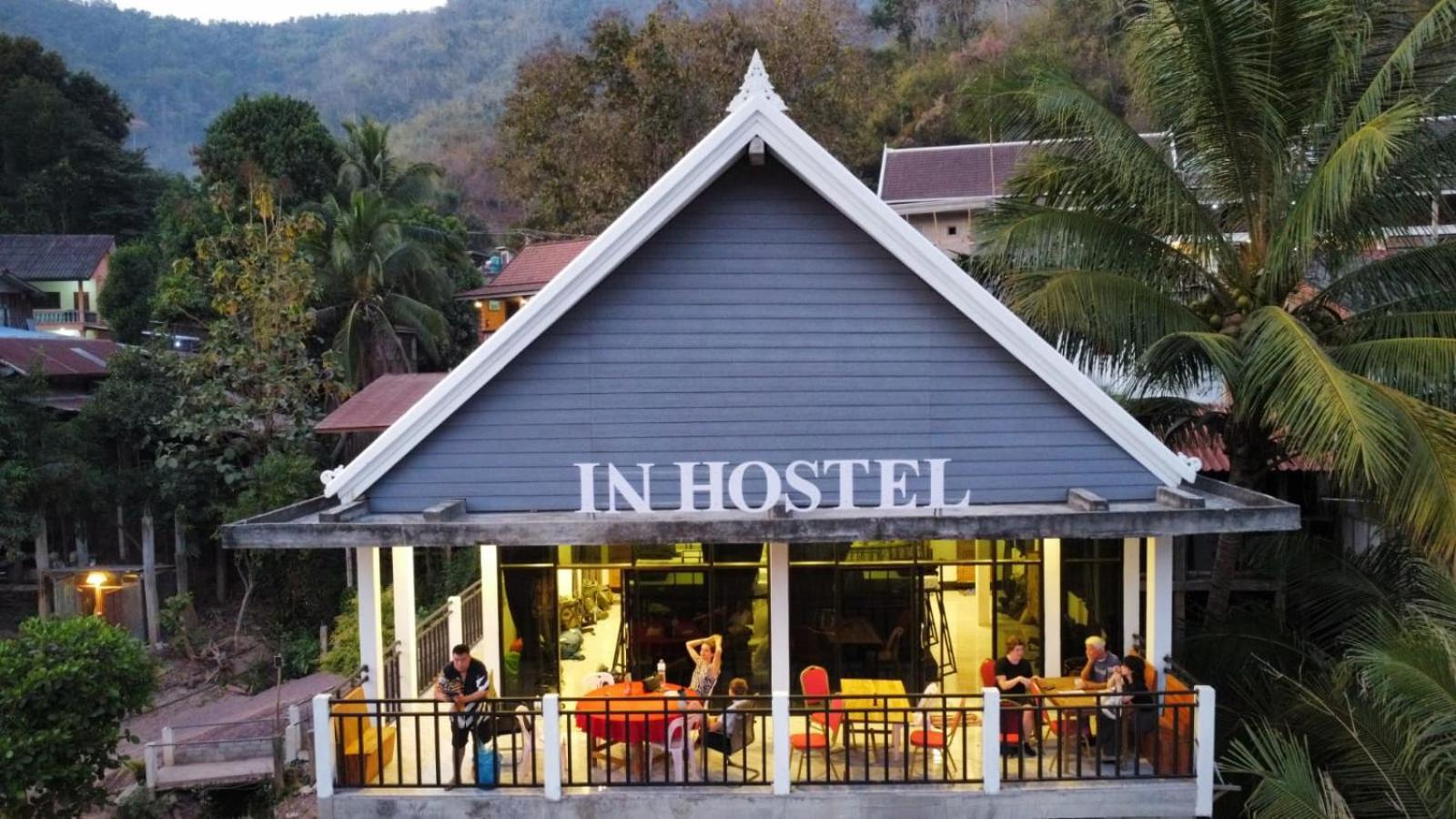Inn Riverside Hostel Pb Muang Pakbèng Extérieur photo